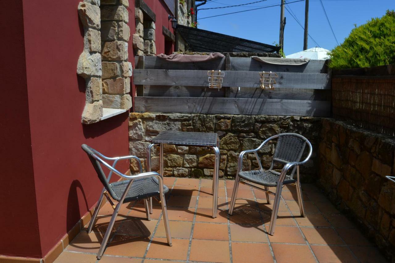 Apartamentos Rurales La Cirigueena Oles Exterior foto